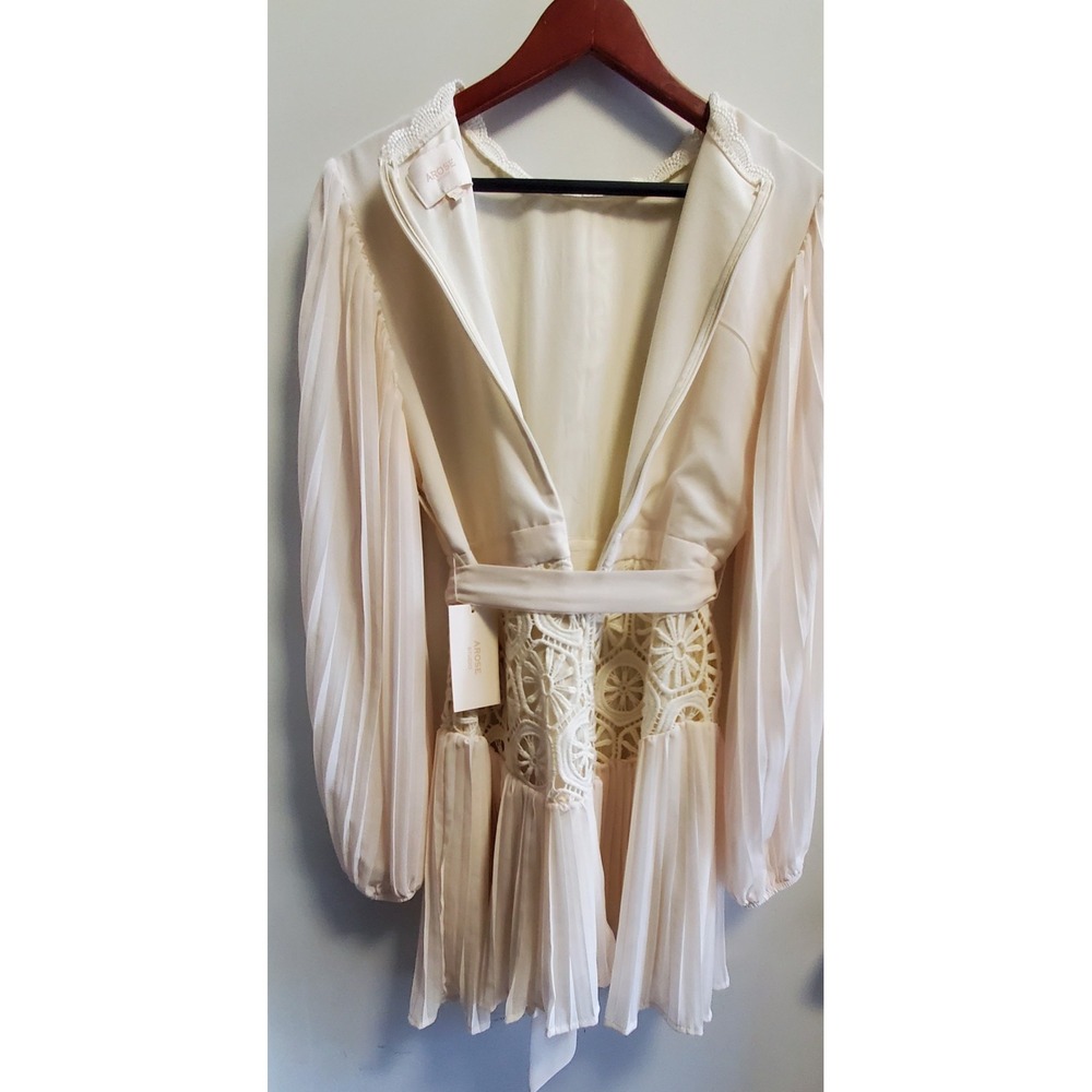AROSE Studio Jules Dress L Cream NWT Stunning Pleat Crochet Style Lace/Line/Belt - Picture 6 of 16